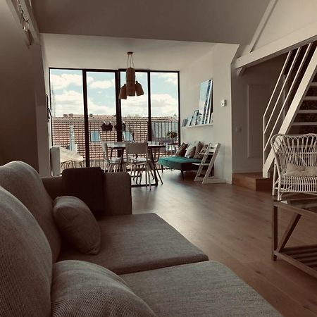 Lichtrijke loft bij restaurant Den Olifant Appartement Ieper Buitenkant foto