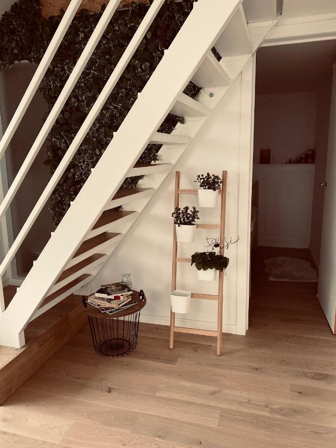 Lichtrijke loft bij restaurant Den Olifant Appartement Ieper Buitenkant foto