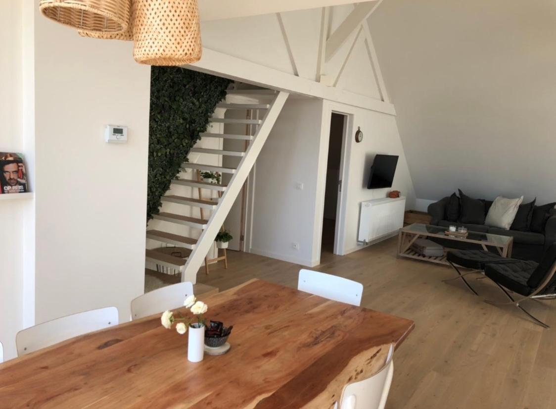 Lichtrijke loft bij restaurant Den Olifant Appartement Ieper Buitenkant foto