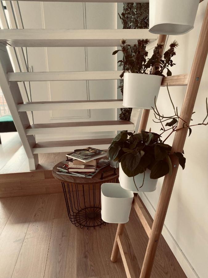 Lichtrijke loft bij restaurant Den Olifant Appartement Ieper Buitenkant foto