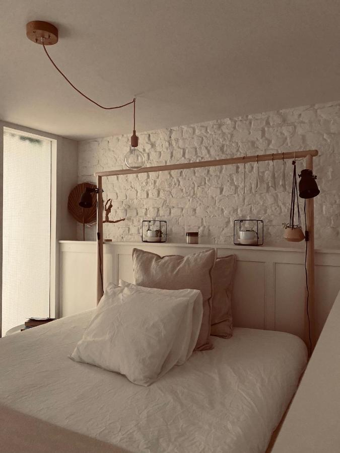 Lichtrijke loft bij restaurant Den Olifant Appartement Ieper Buitenkant foto