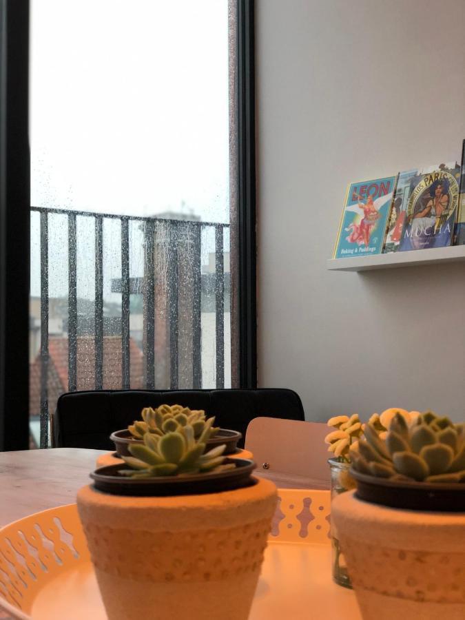 Lichtrijke loft bij restaurant Den Olifant Appartement Ieper Buitenkant foto