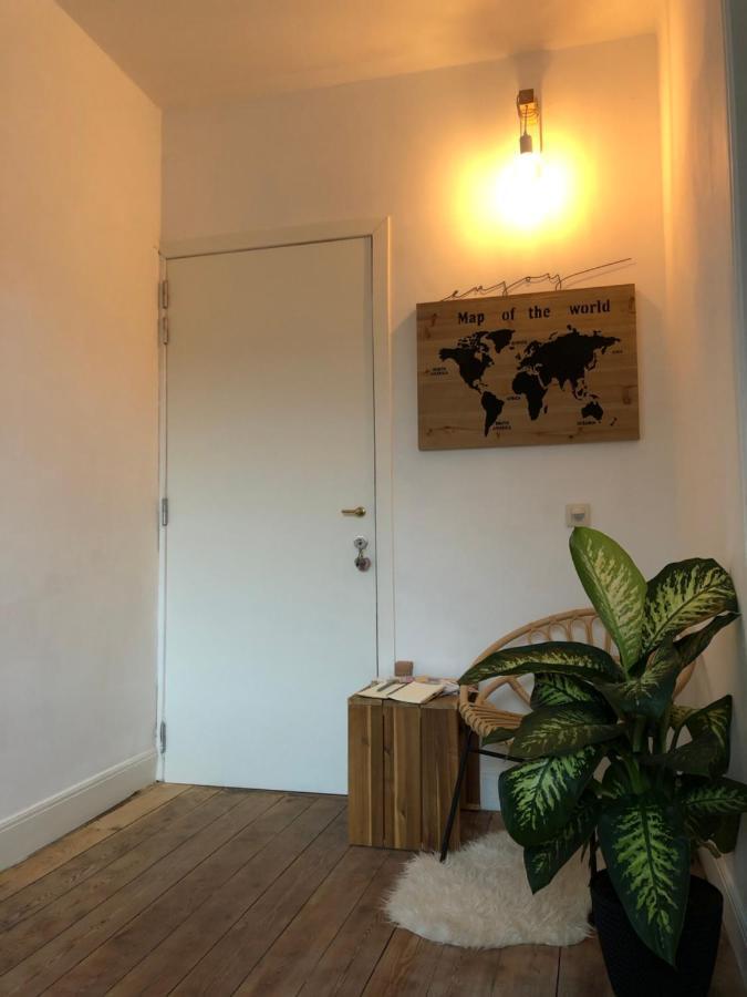Lichtrijke loft bij restaurant Den Olifant Appartement Ieper Buitenkant foto